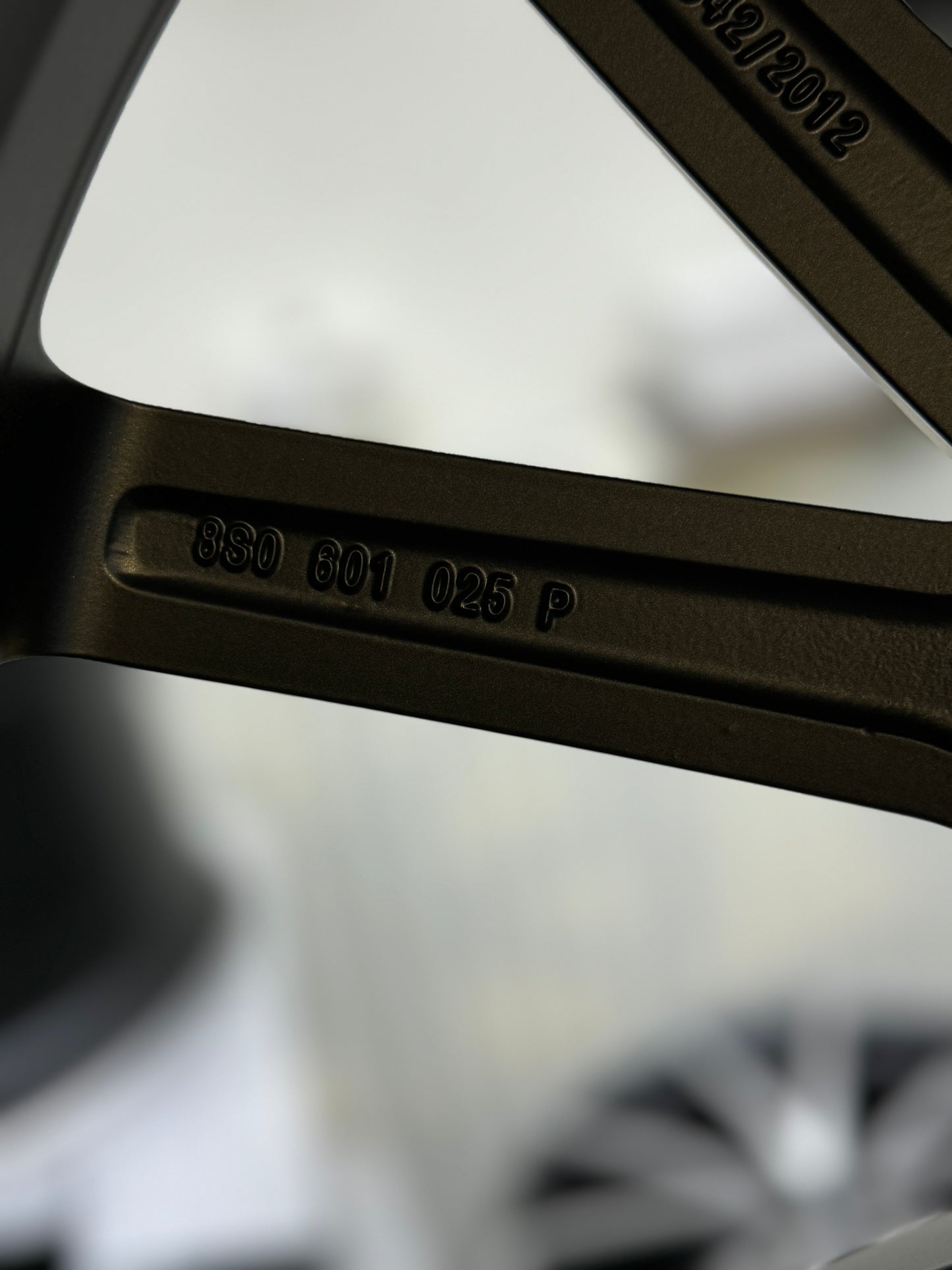 Satz 20 Zoll Sommerräder original Audi TT TTS TTRS 8S0601025P S-Line