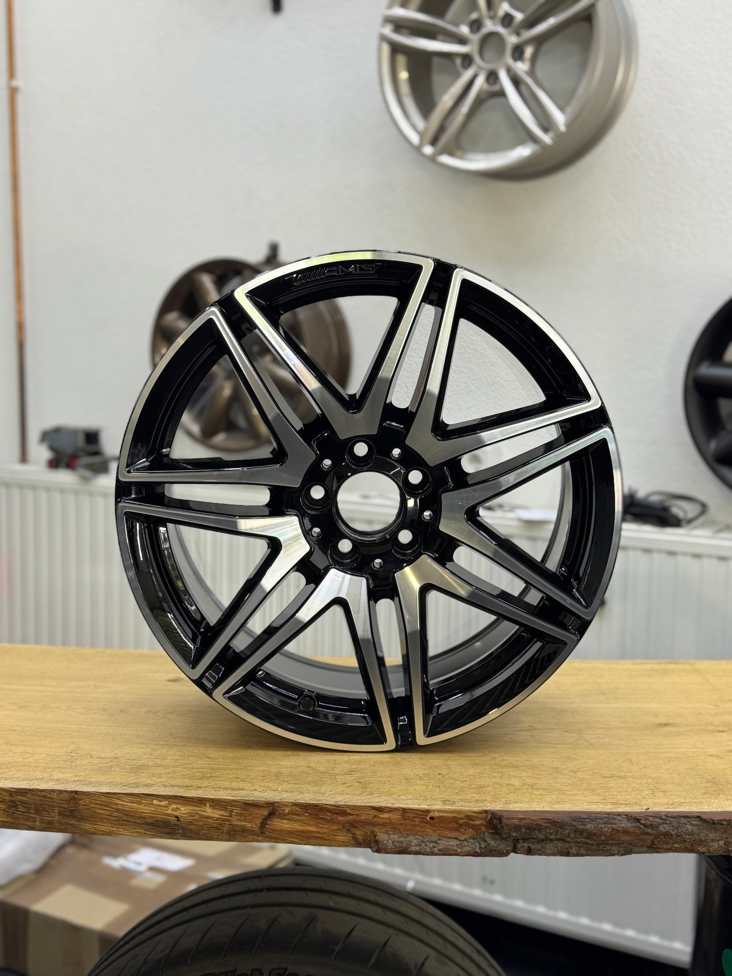 1x Neu 19 Zoll AMG Felge V-Klasse W447 schwarz AMG A4474015100