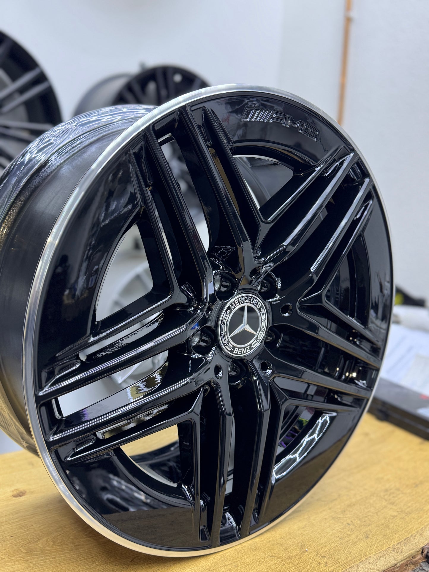 1x Neu 19 Zoll AMG Felge V-Klasse W447 schwarz AMG A4474018000