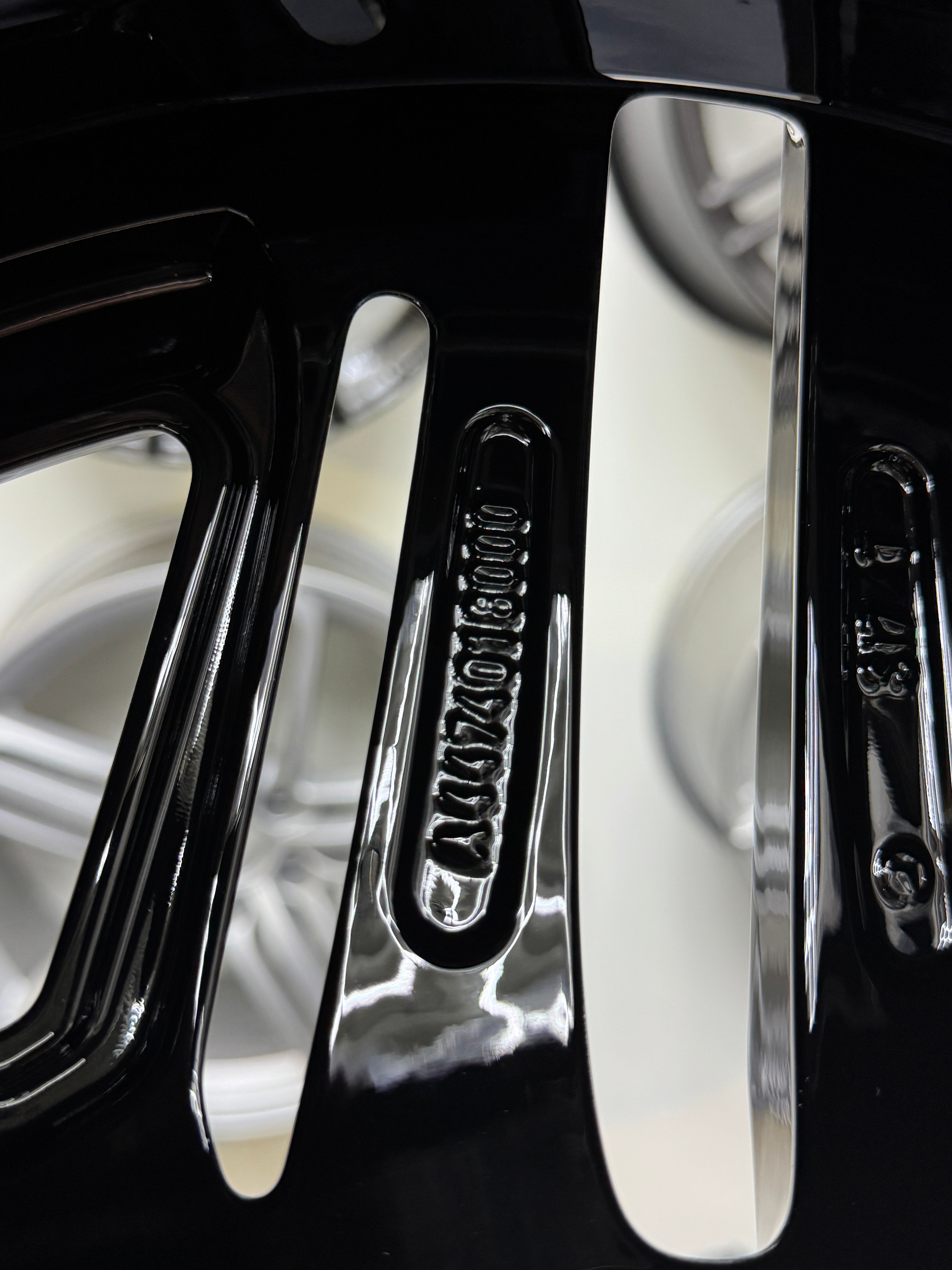 1x Neu 19 Zoll AMG Felge V-Klasse W447 schwarz AMG A4474018000