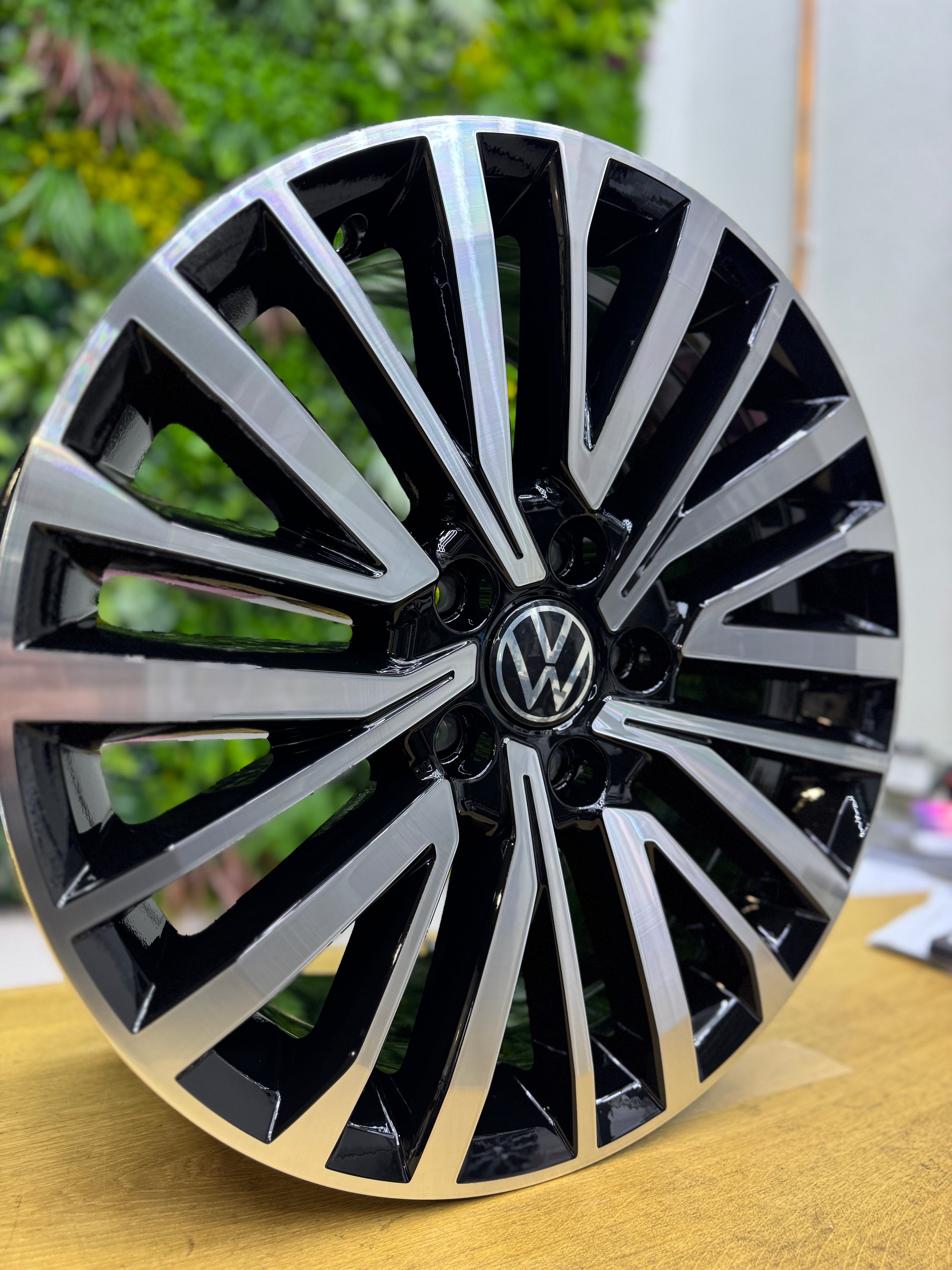 1x NEU VW T6 Felge 18 Zoll Palmerstone 7E0601025S