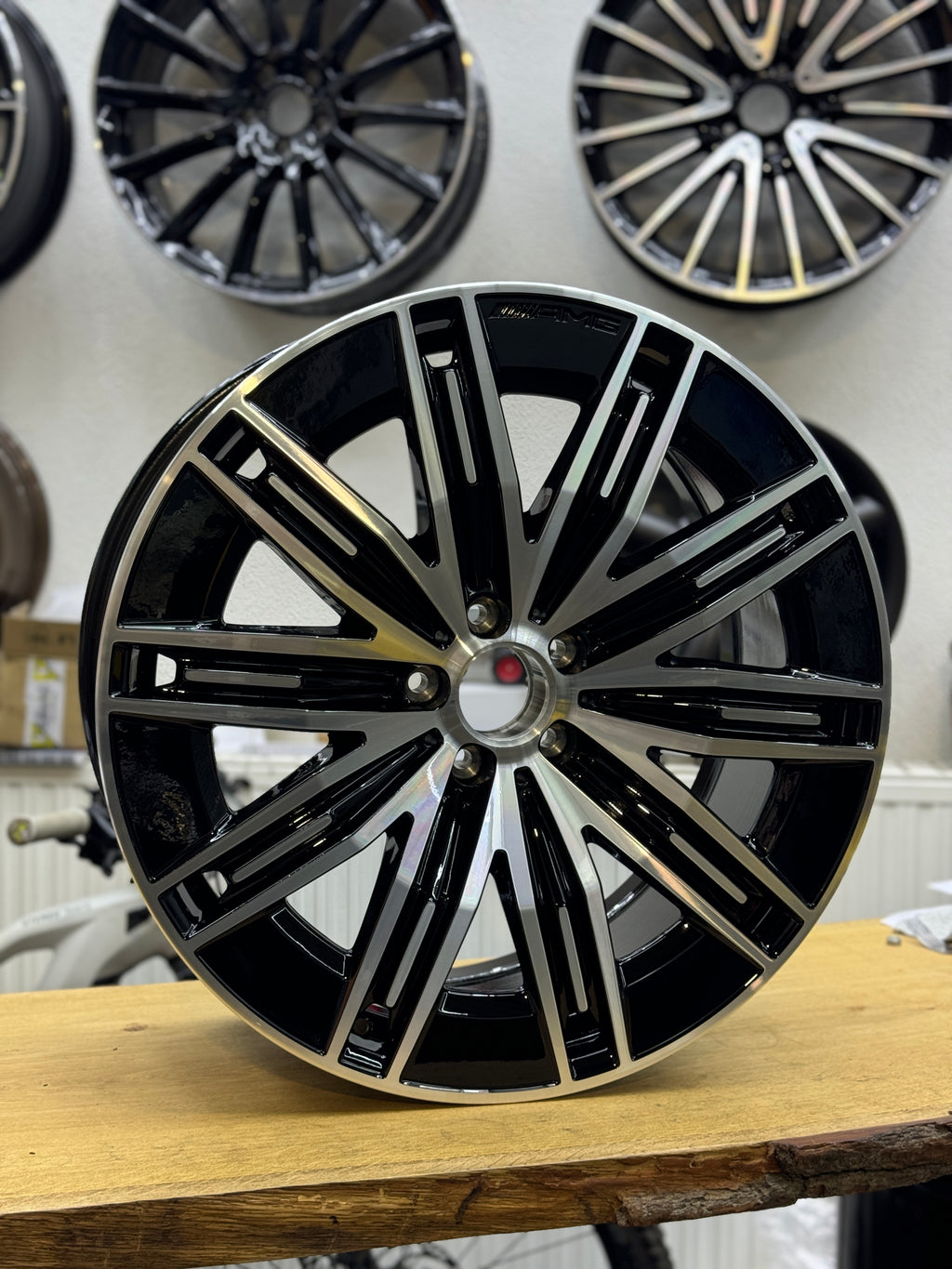 1x Mercedes EQE AMG Alufelge 9,5x21 ET41,5 W294 A2944011200