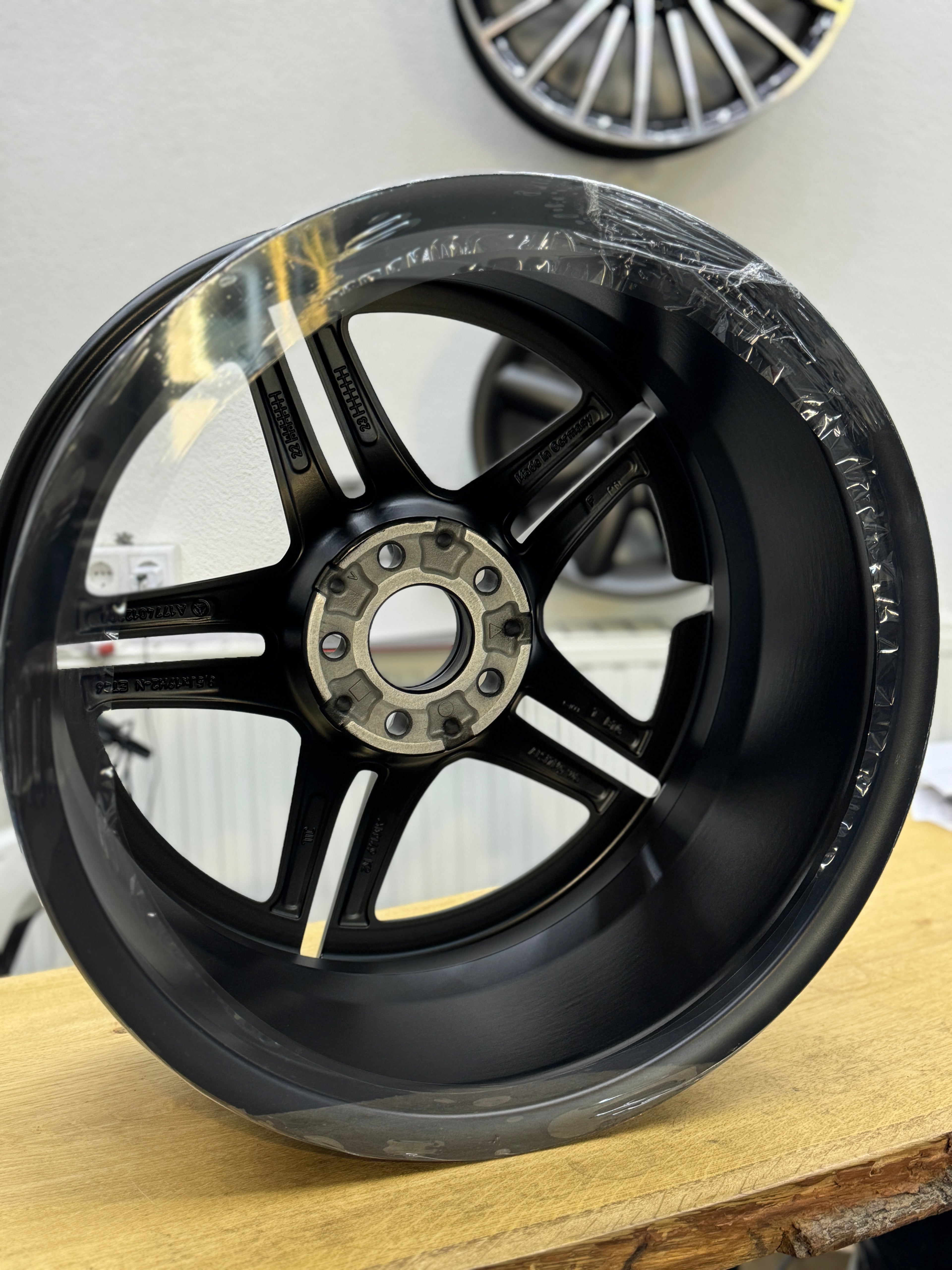 1x Original Mercedes-Benz AMG Alufelge 8,5x19 A1774012300 CLA A-Klasse W177