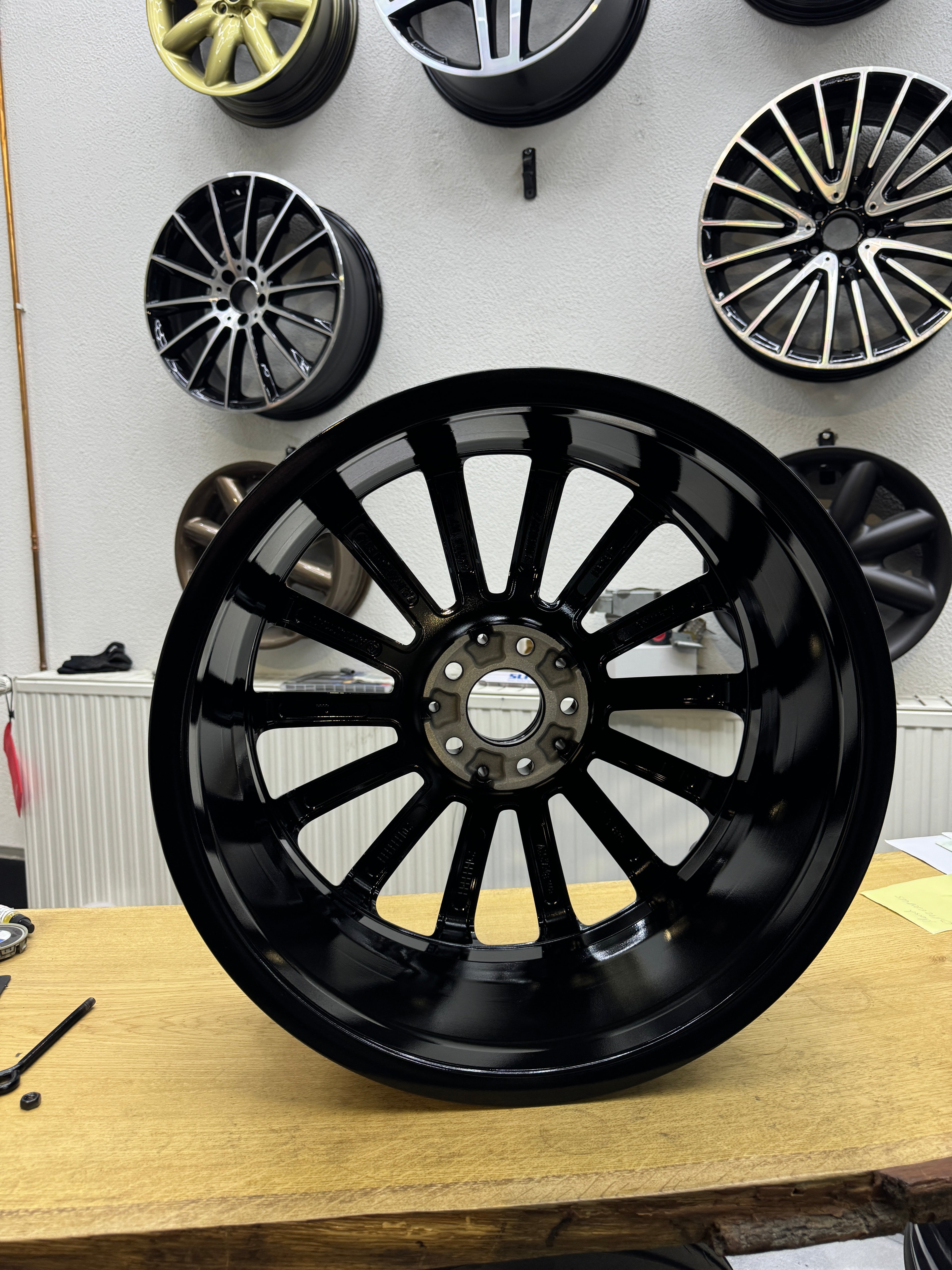 1x Mercedes A Klasse W177 CLA AMG A1774011600 19" schwarz