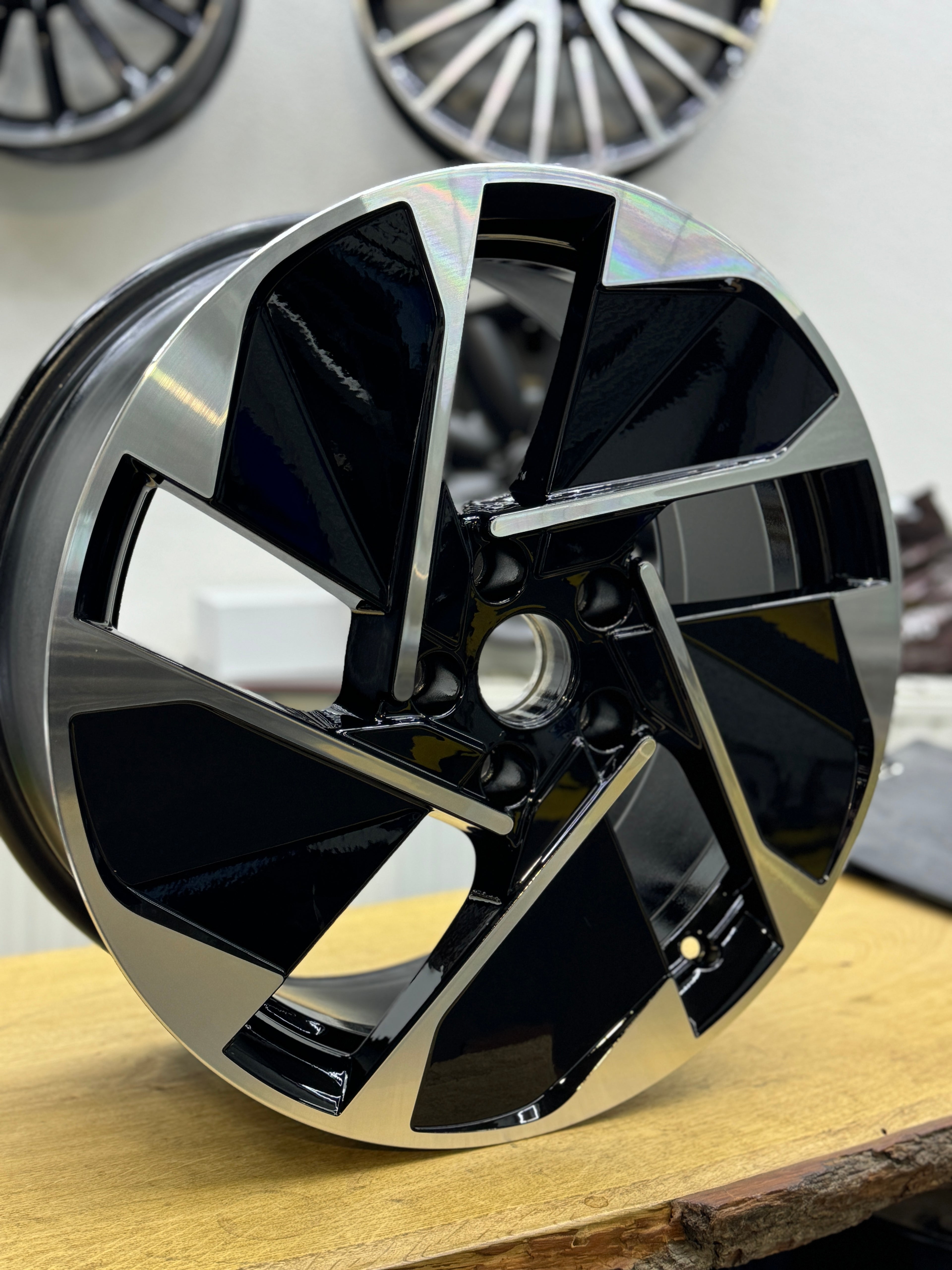 VW ID.3 2021 7,5 x 18" Felge 10A601025G AXP41478