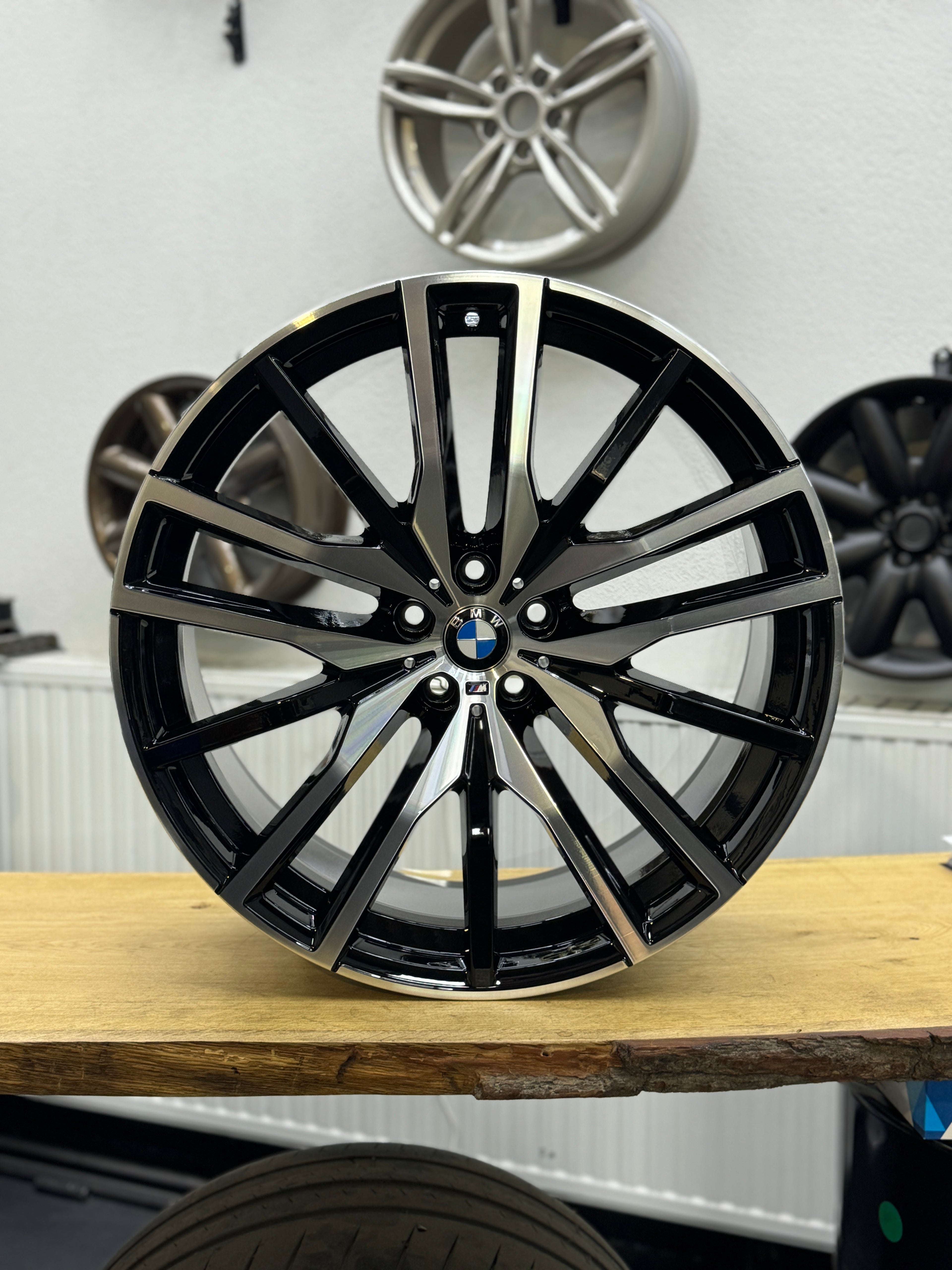 Satz Felgen BMW X5/X6 22" M742 8090014 8090013 NEU