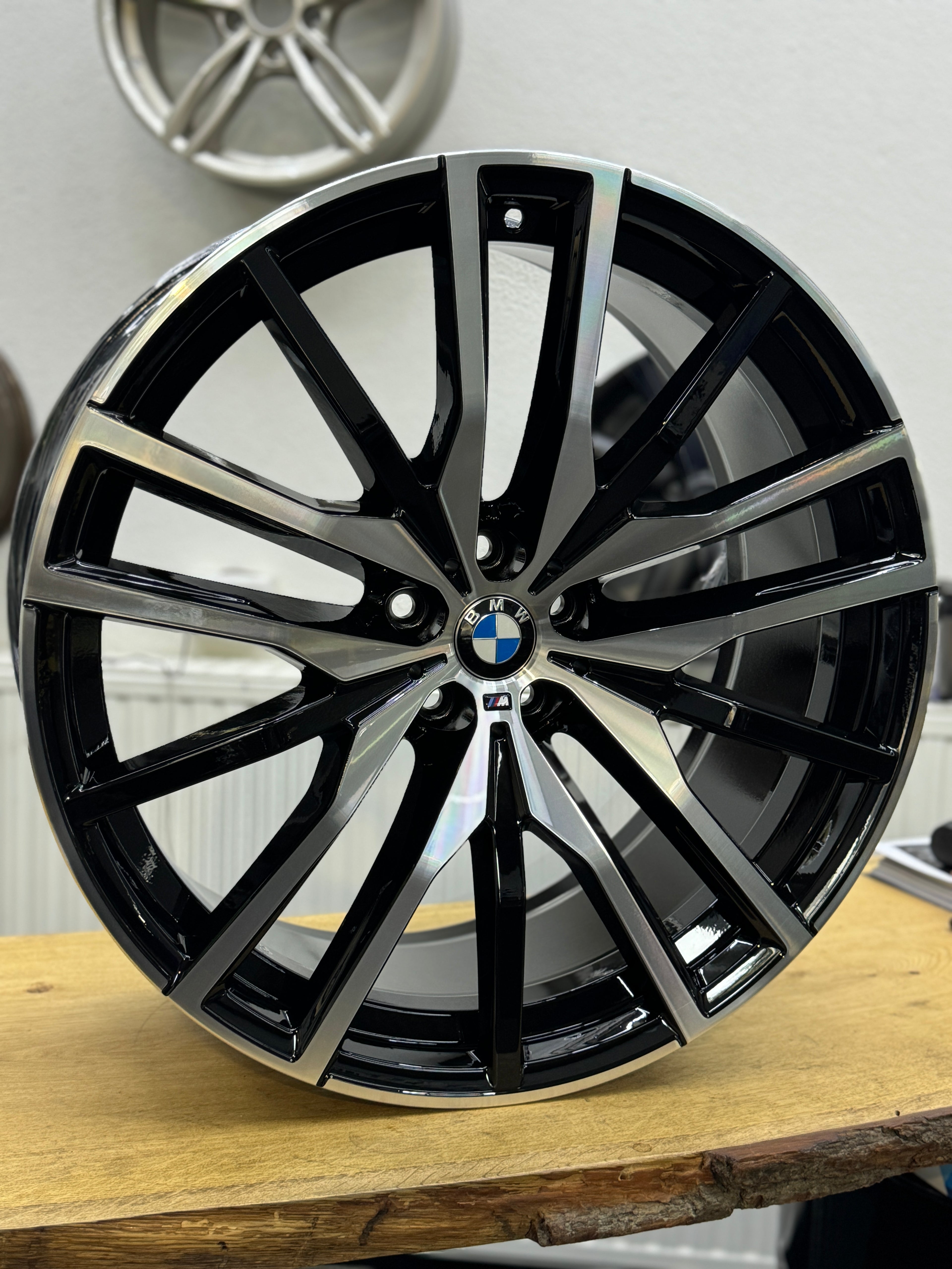 Satz Felgen BMW X5/X6 22" M742 8090014 8090013 NEU