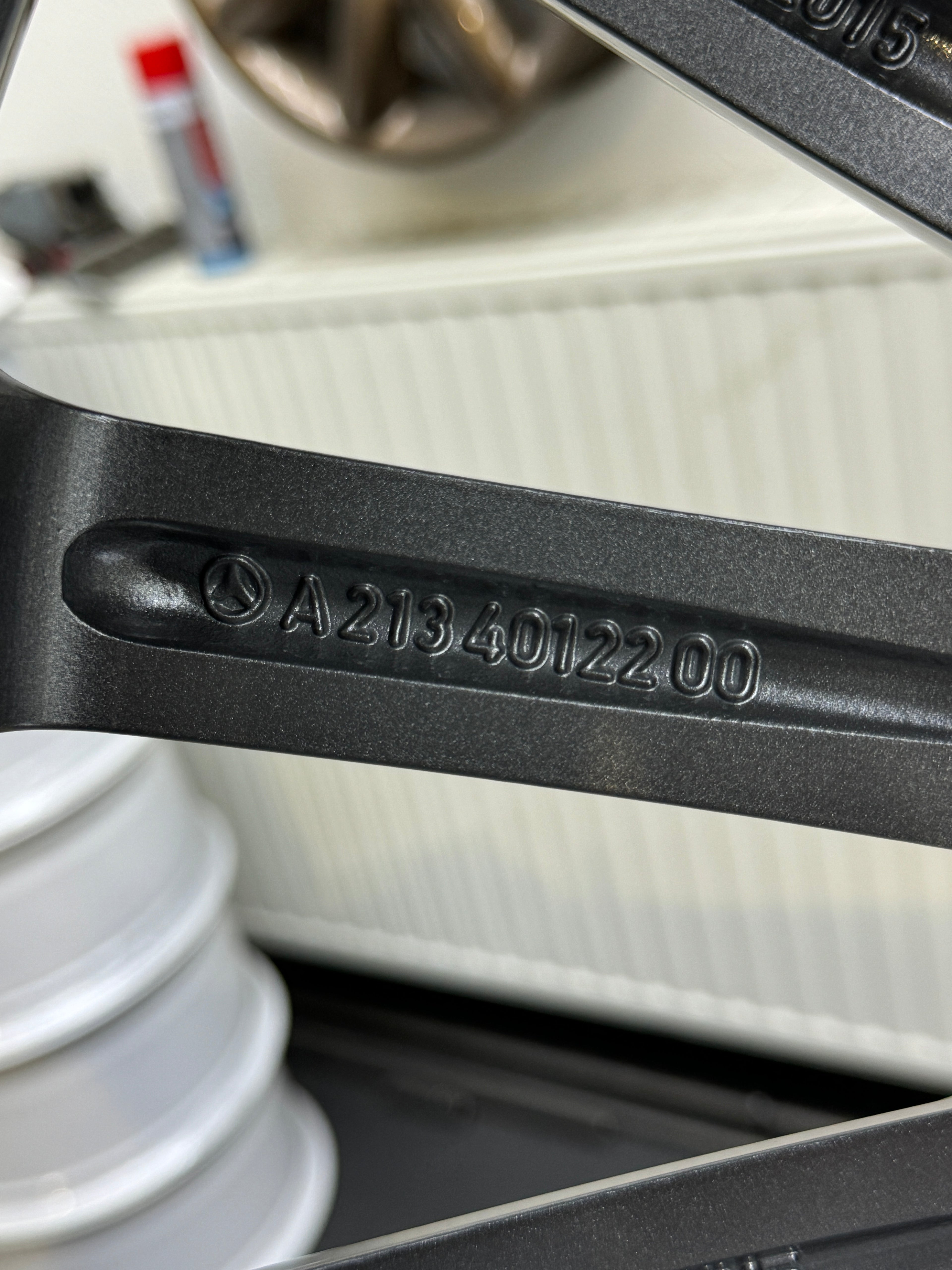 1x Original Mercedes w213 E Klasse AMG Alufelge A2134012200 8Jx20