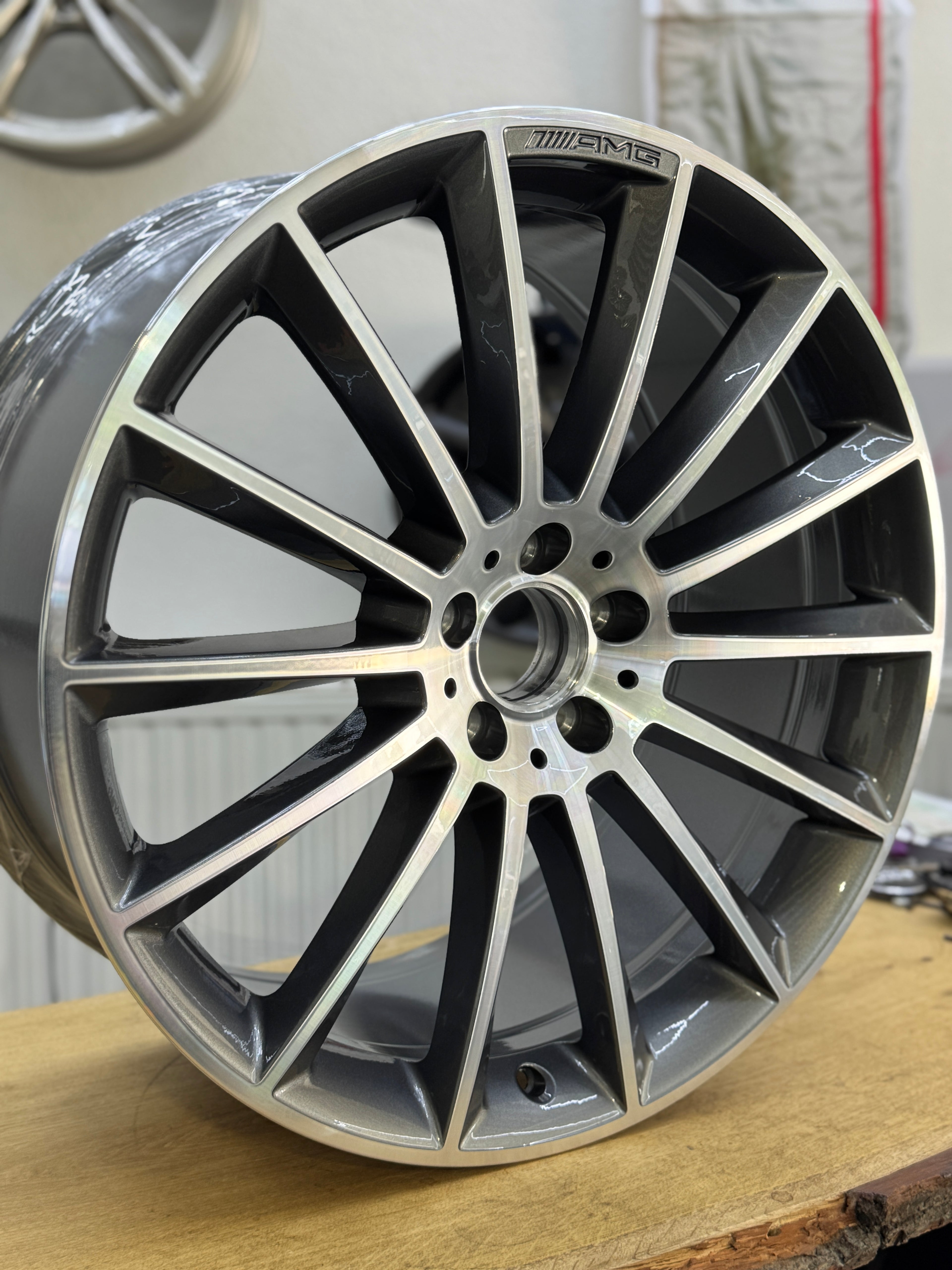 Mercedes GLE AMG Felge 10 x 21 Zoll W167 A1674013400 grau