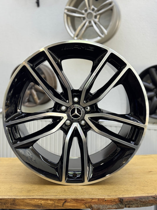 1x Mercedes GLE AMG Felge 11 x 22 Zoll W167 A1674013700 Schwarz Hinten