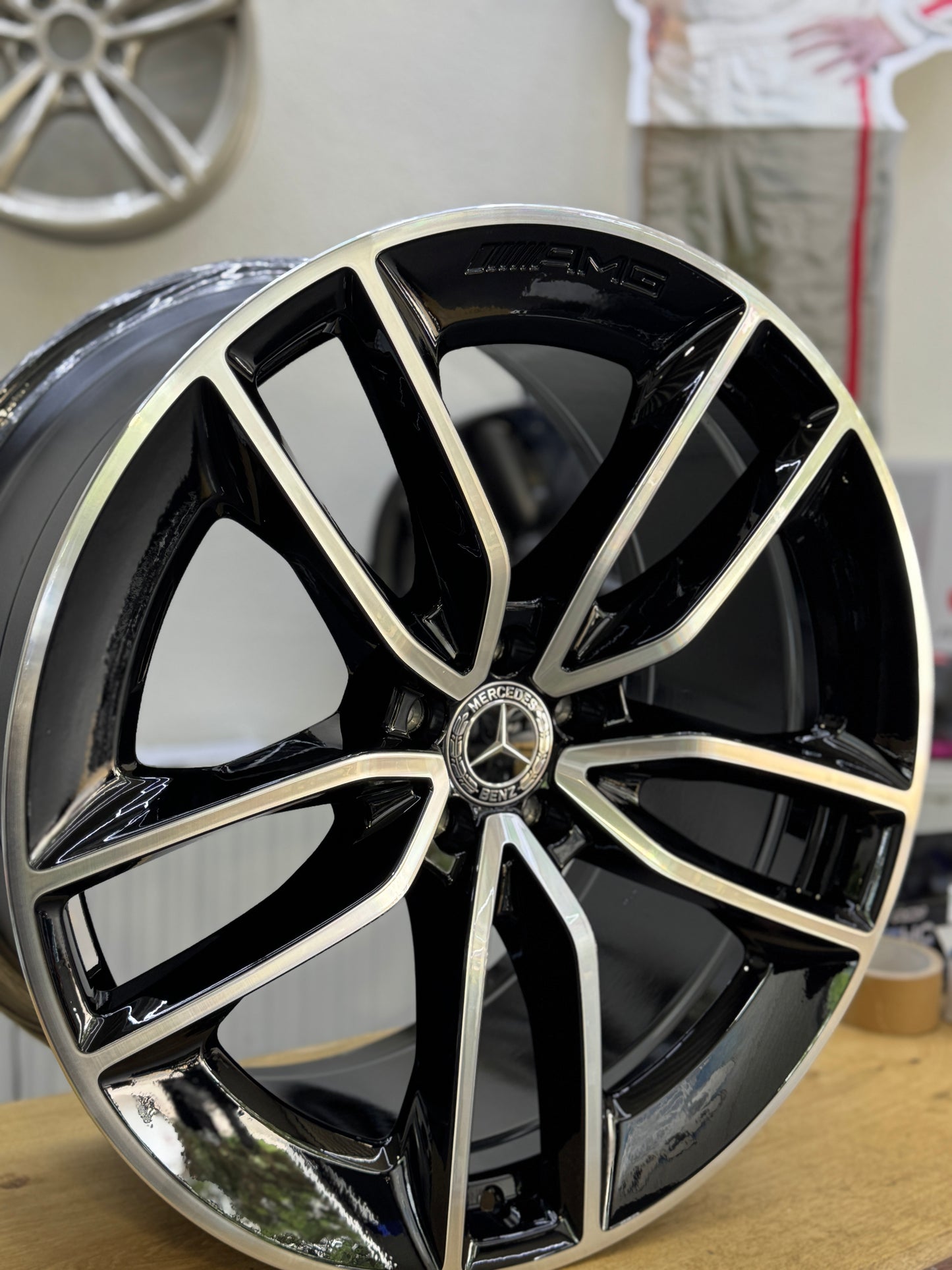1x Mercedes GLE AMG Felge 11 x 22 Zoll W167 A1674013700 Schwarz Hinten