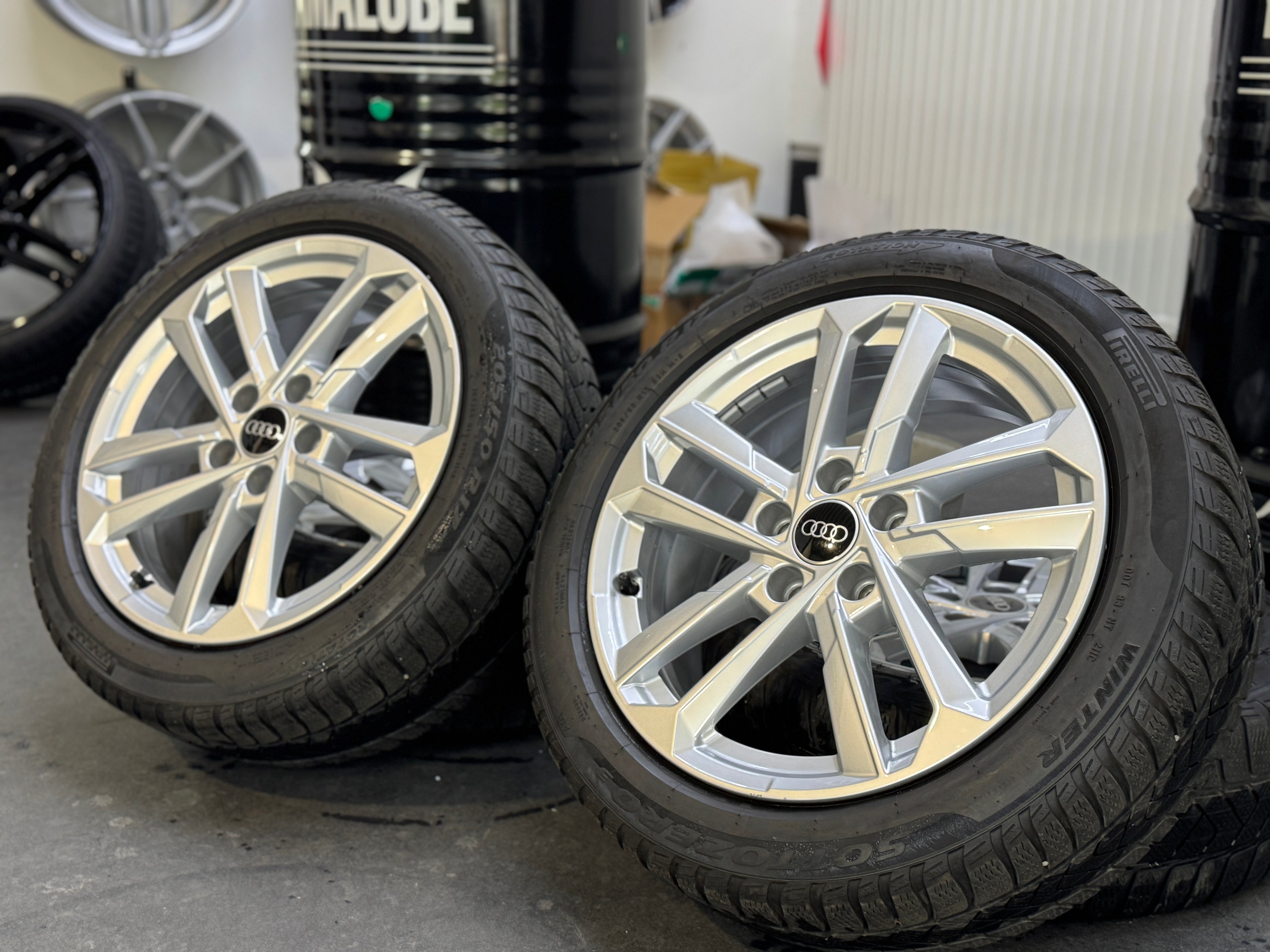 Satz original Audi Winterräder A3 S3 17" 205/50 R17