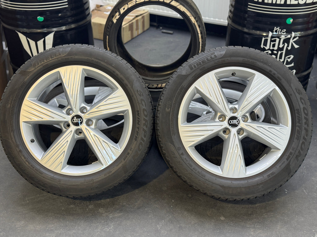 Satz Original Audi Q4 e-tron 19 Zoll Alufelgen 89A601025AM, 89A601025B Winter