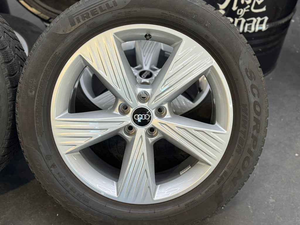 Satz Original Audi Q4 e-tron 19 Zoll Alufelgen 89A601025AM, 89A601025B Winter