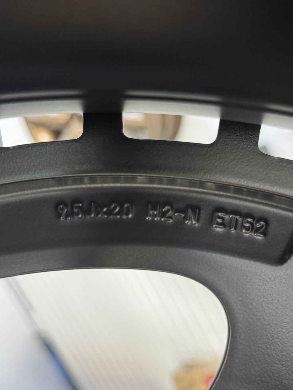 1x Mercedes EQE AMG Felge A2954012700 9,5x20" W295 VA schwarz