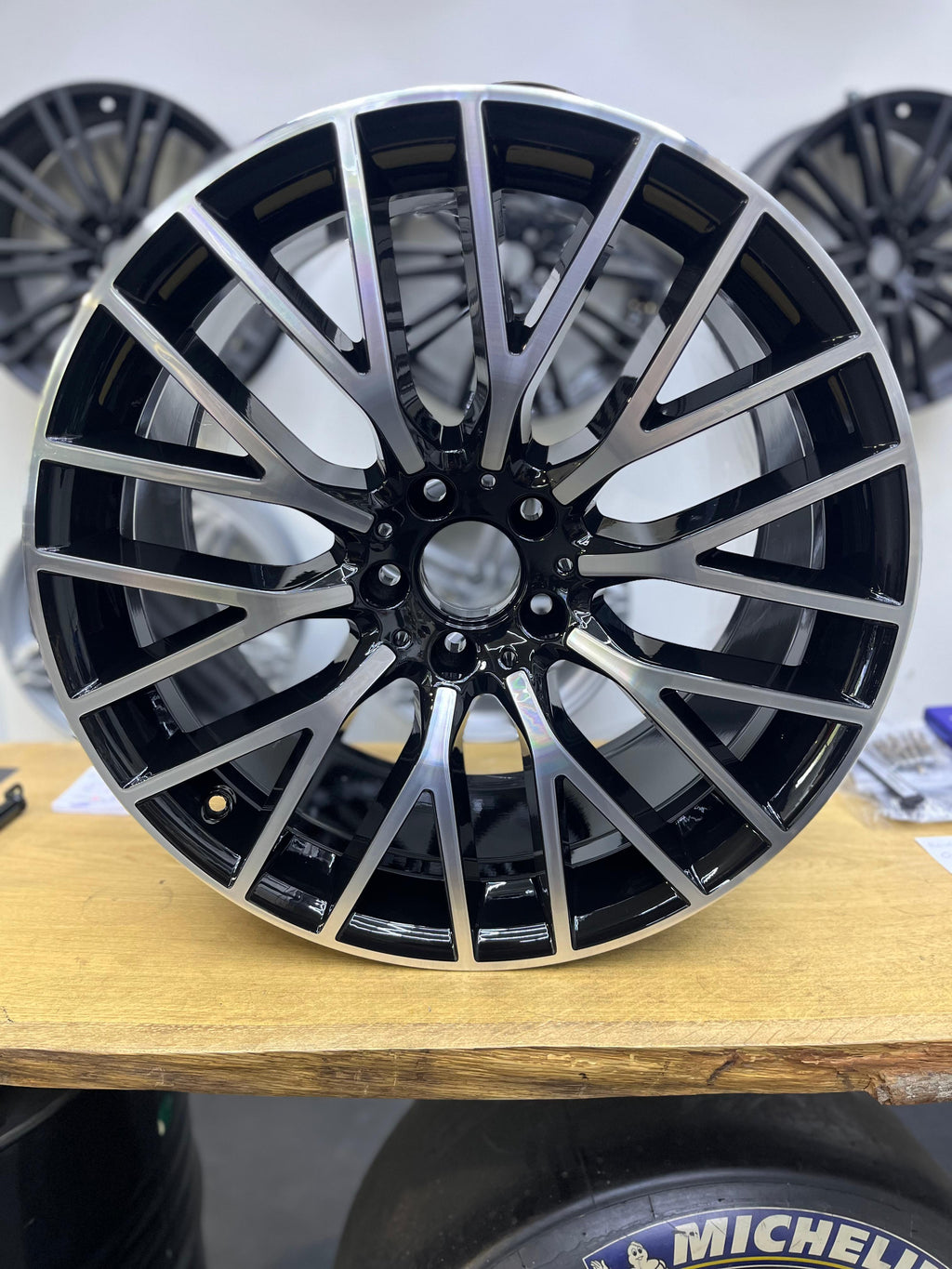 1x NEU Mercedes S-Klasse AMG Felge 10 x 22 Zoll A2234013900 schwarz