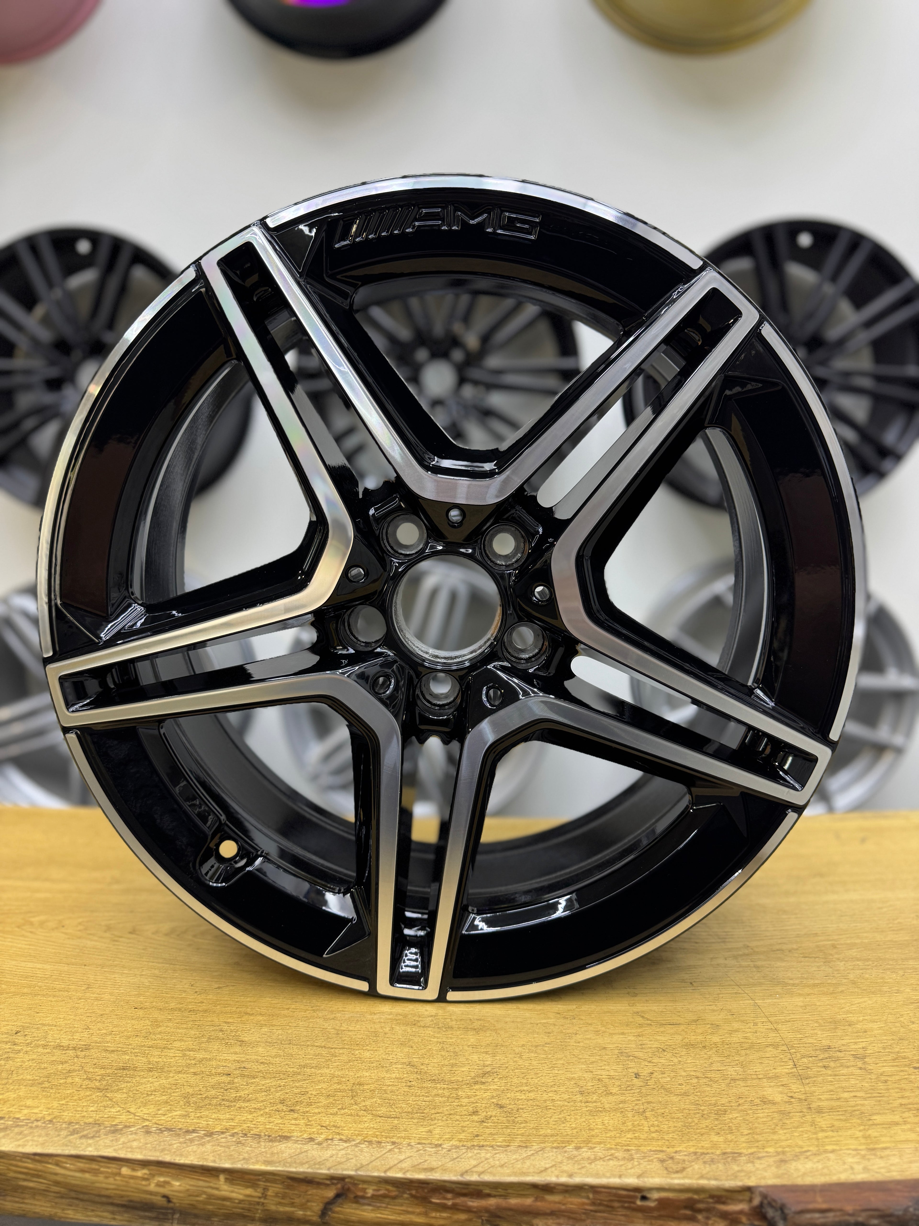 1x NEU Felge GLB schwarz A2474011500 7,5J x 19 ET53